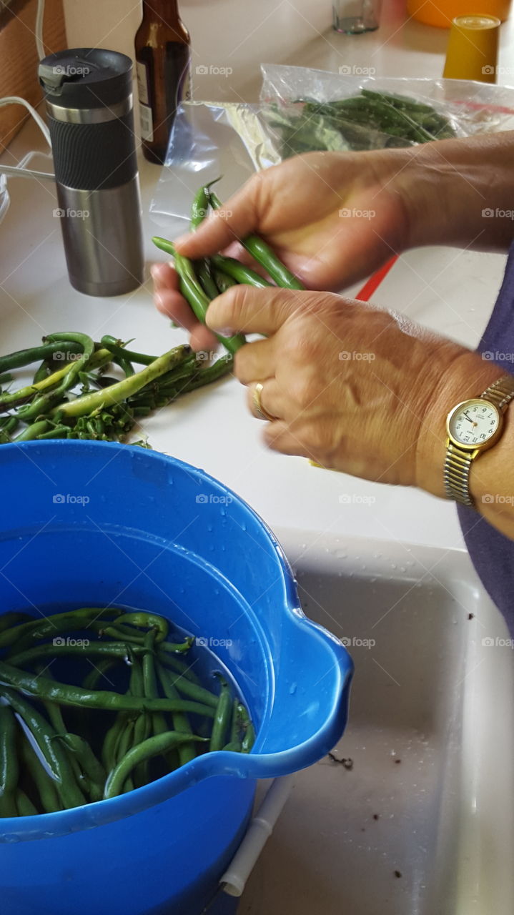 prepping beans for freezing