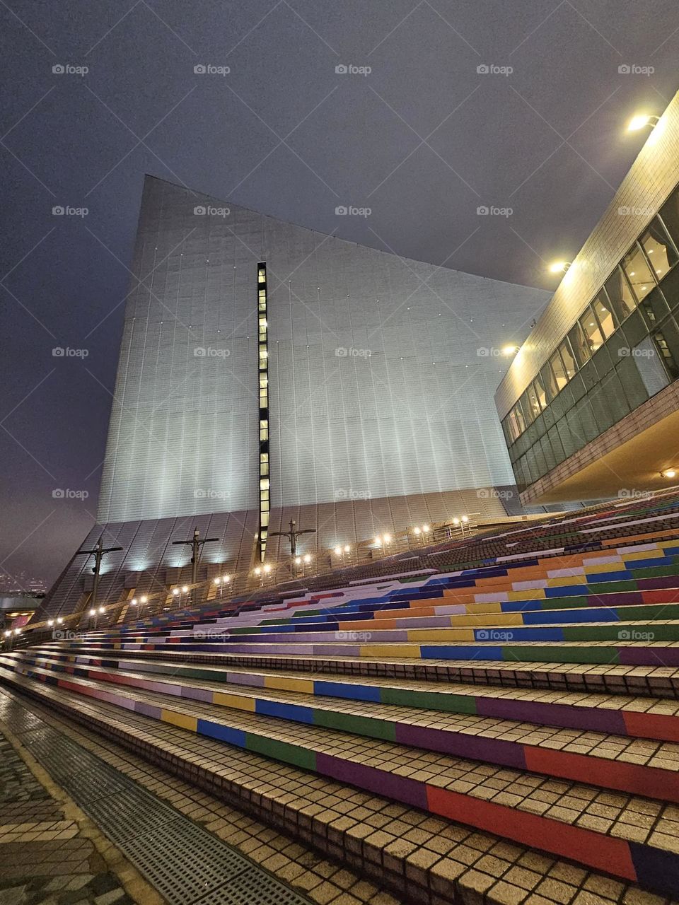 drizzling night at the Hong Kong Cultural Centre stairs