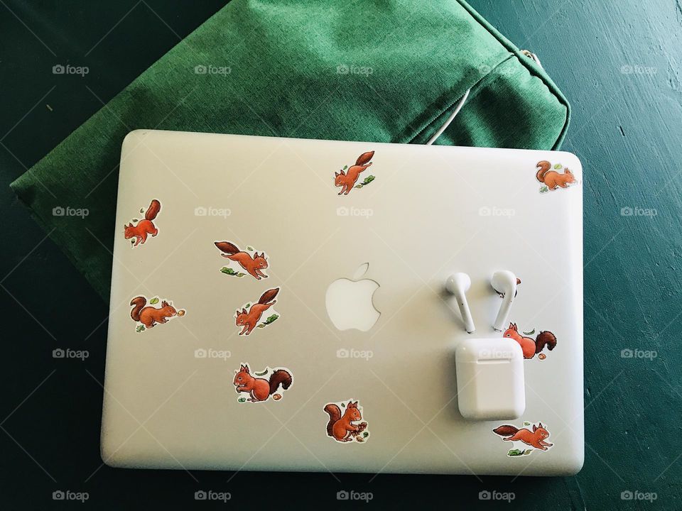 Apple MacBook 