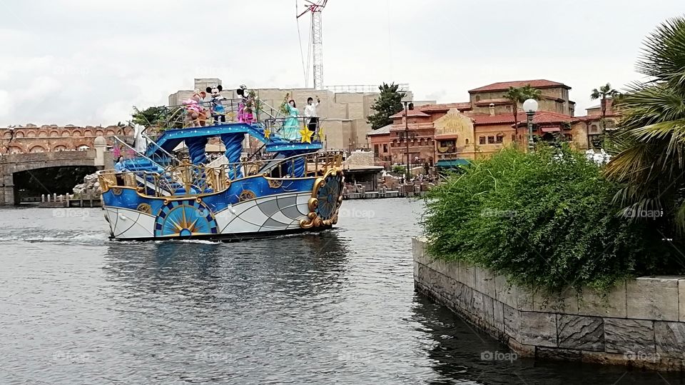 Disney Stars on boat at Disneyland Tokyo