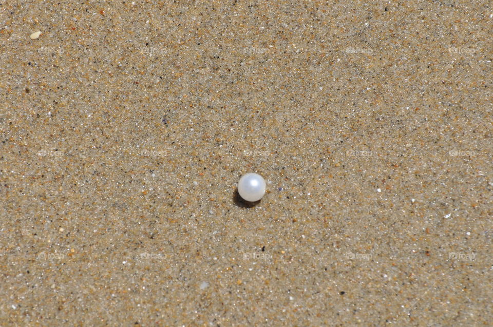 Pearl on the sand