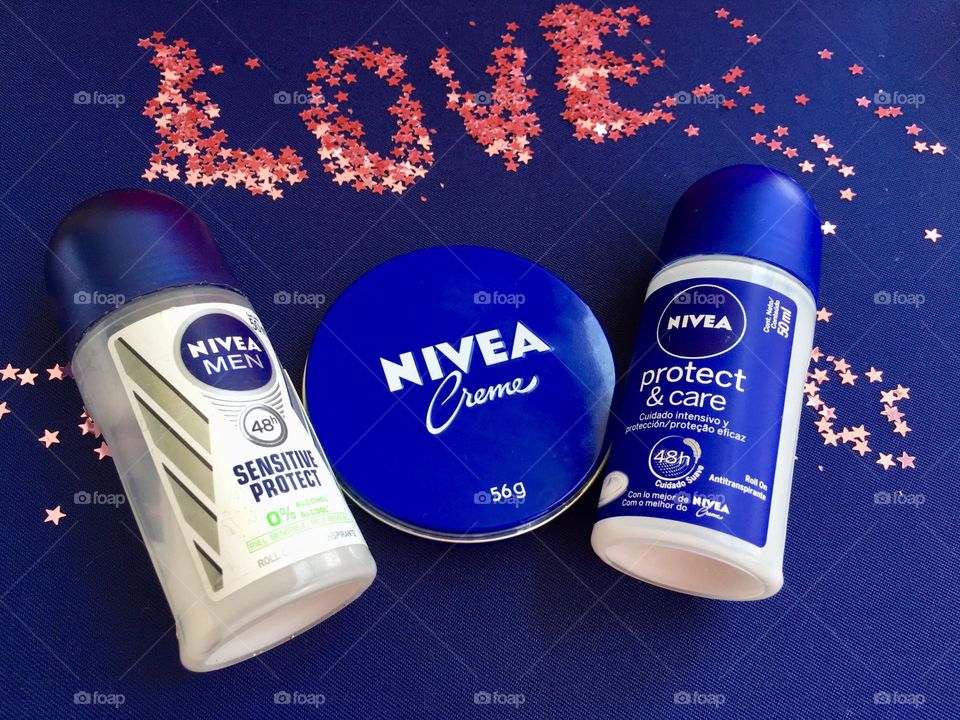 Deodorant and nivea cream