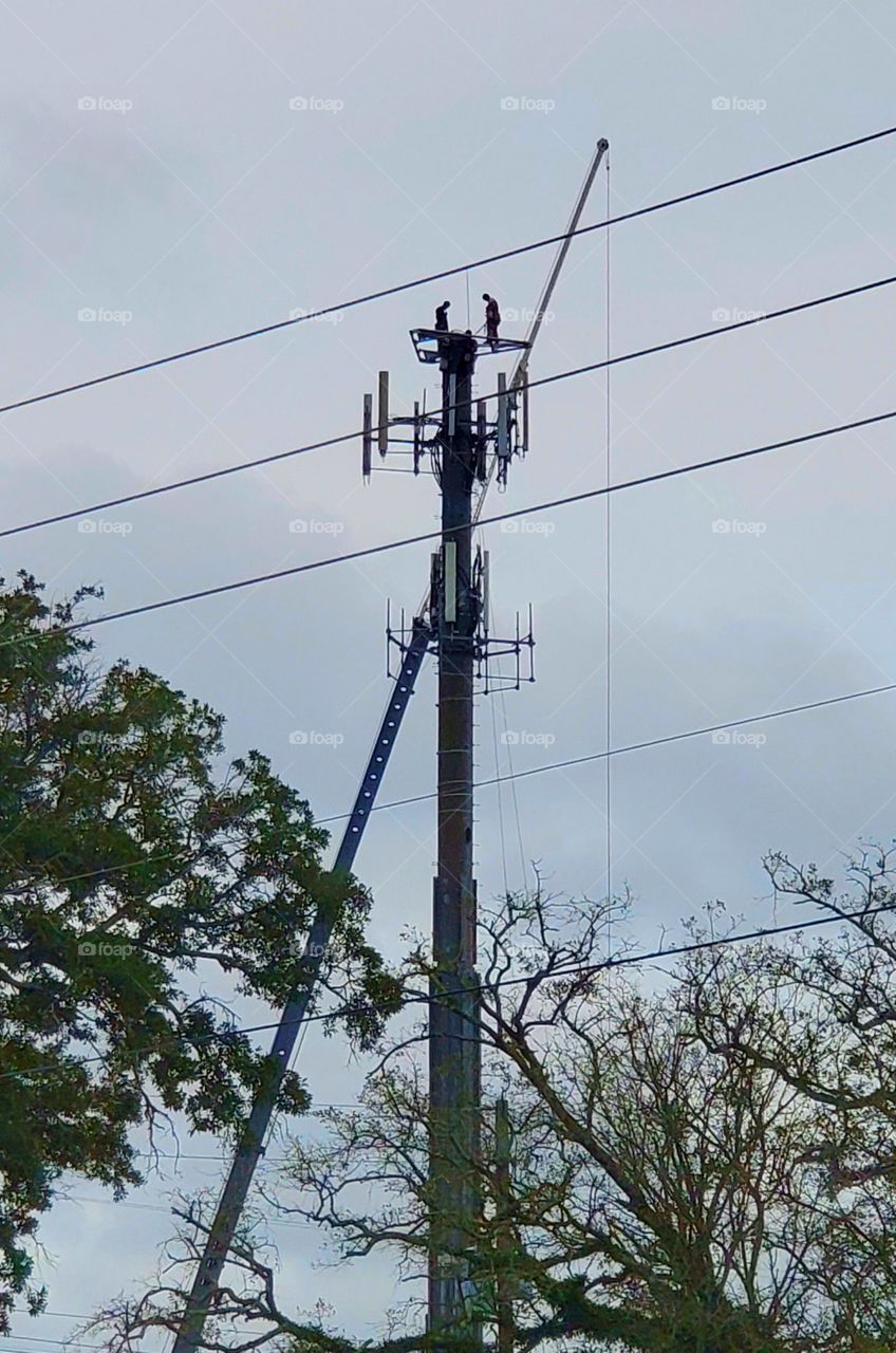 cell tower workers