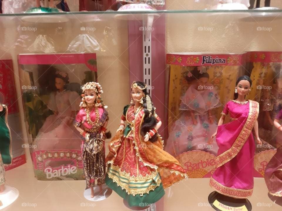 The magic world of dolls