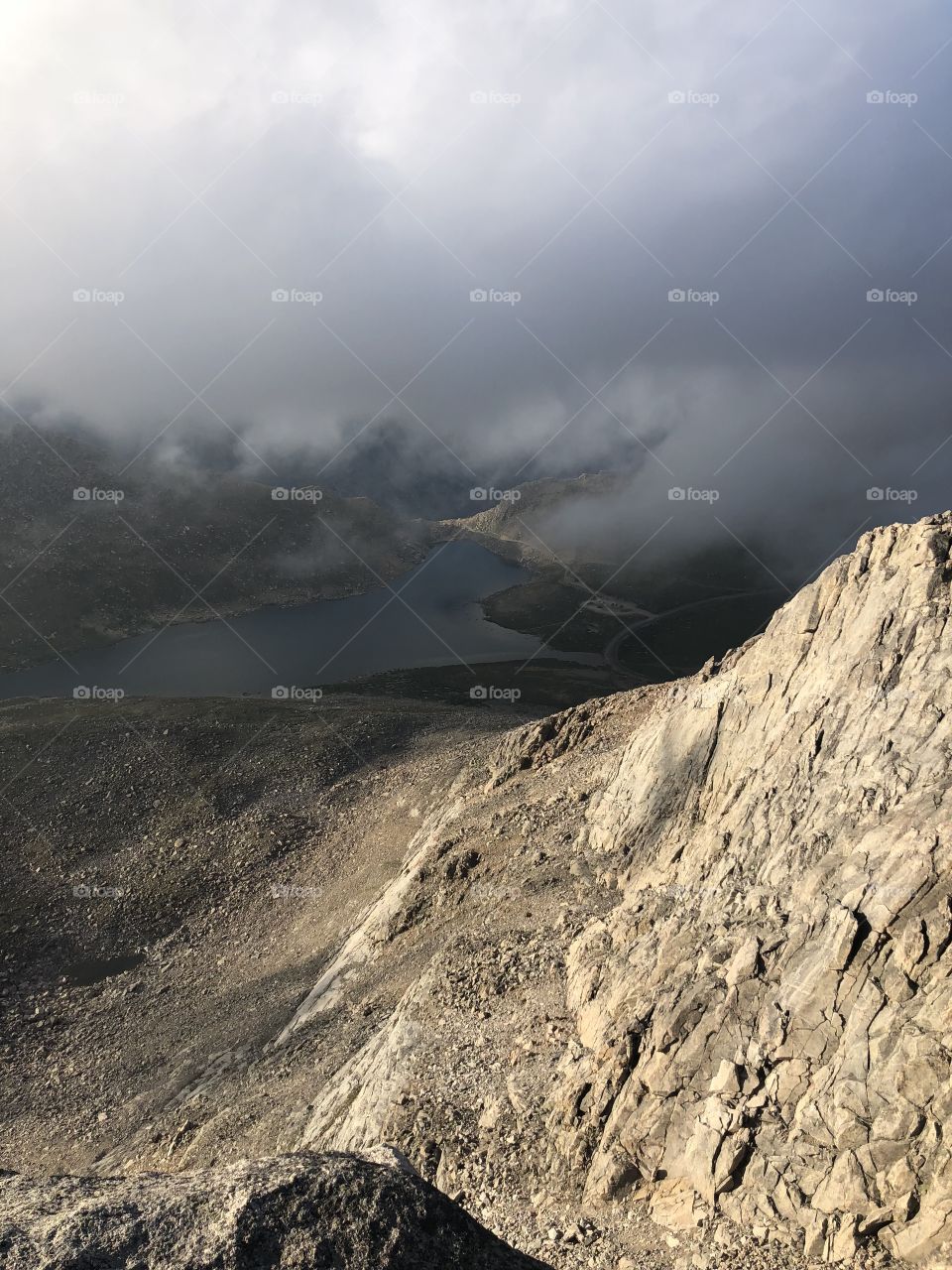 The clouds moved in, so I hiked up into the clouds to get a pic of the lake from above. 