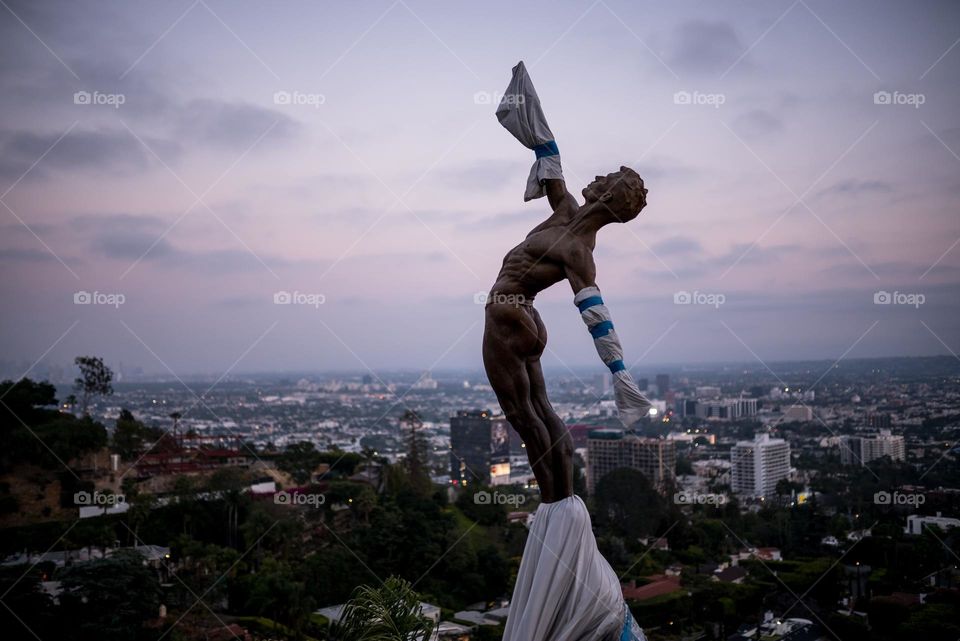 Beautiful Staute Located At Of The Beautiful City You Can Guesses Anyone That What Is The Name Of A Staute And City And Country Also If You Know Please Comment IN A Comment Section And If You Like This Image Please Give More And More Rating Thanks.