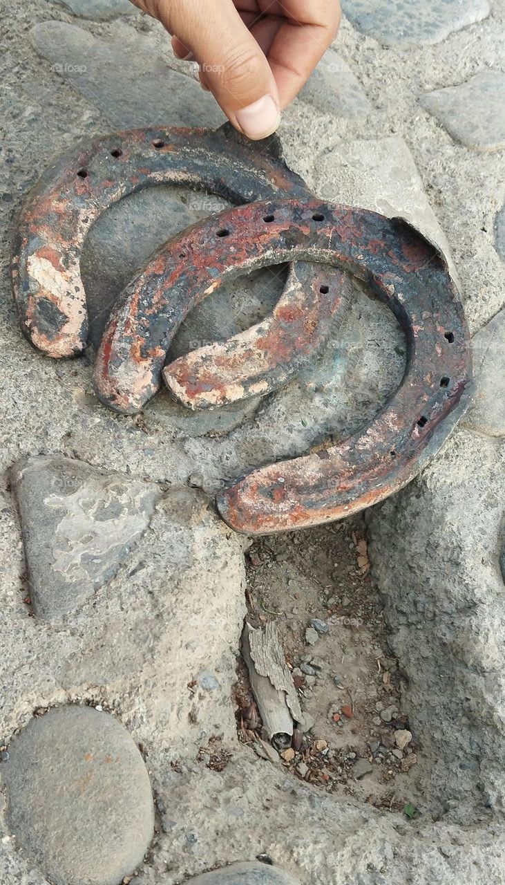 The HORSESHOE is one of the oldest lucky symbols in the history of the world. Its possible effects vary from bringing good luck in solving problems to eliminating conflicts and disputes, even though you might think it just looks like a metal.