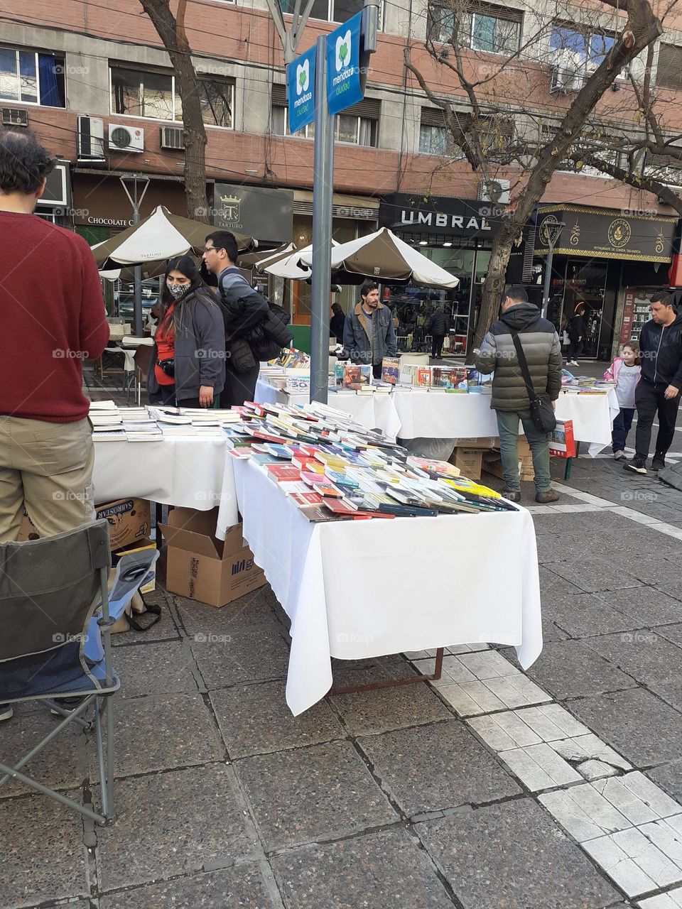 exposición en calle de la ciudad