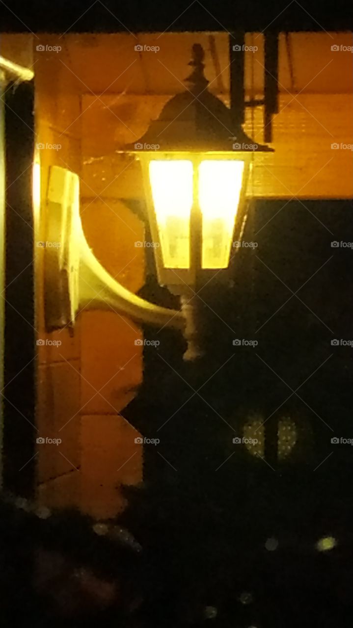 La luz de un farolillo