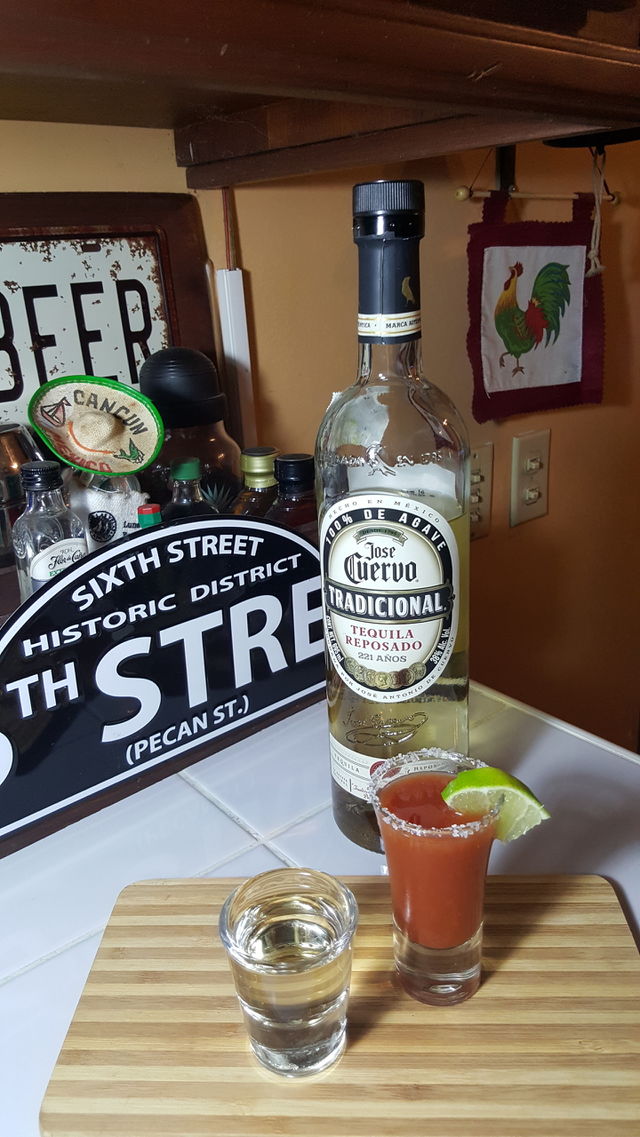 Mi Tequila con Sangrita 2