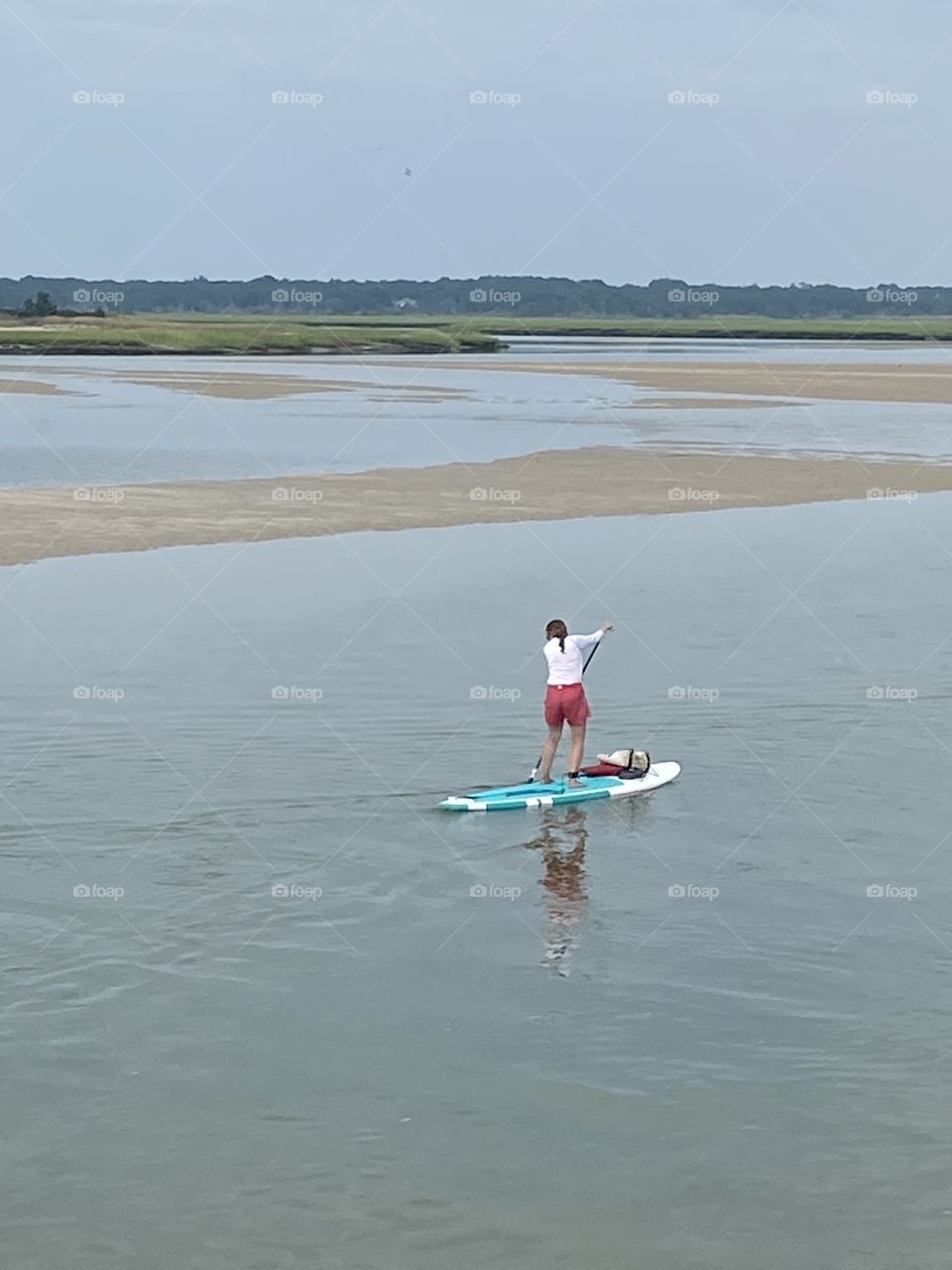 Paddleboarding at Gray’s Beach at low tide