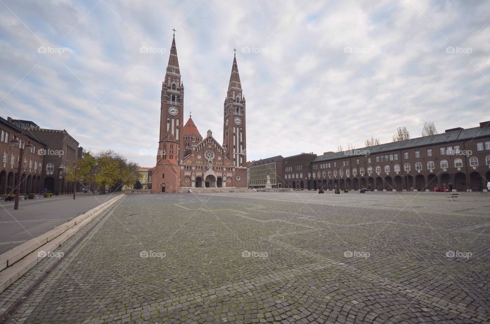 Votive Church of Szeged, Church Square, Dóm square