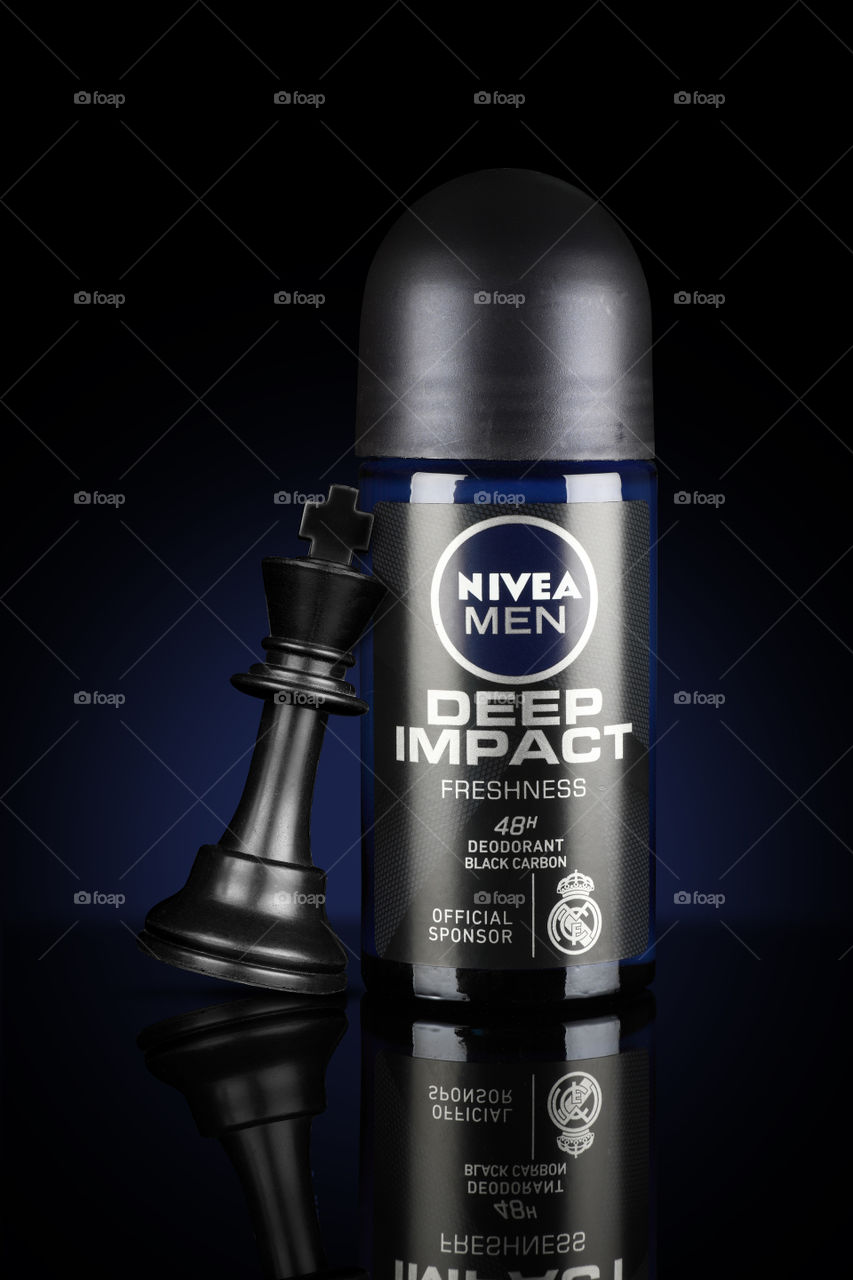 Nivea Men Deep Impact Deodorant Roll on with Chess King