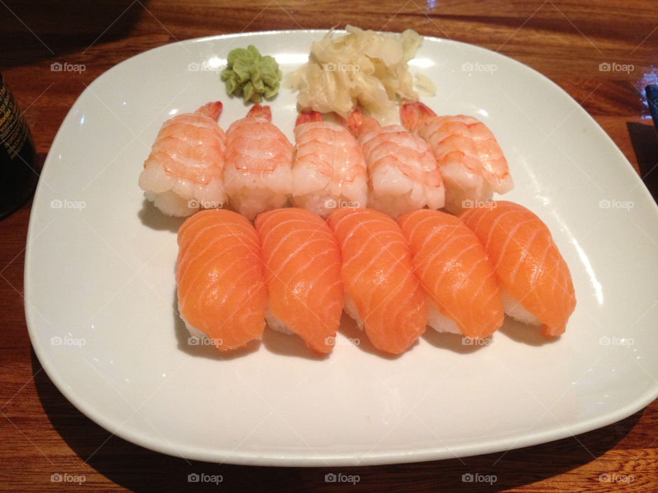 sushi time yummyyy by fatmen1