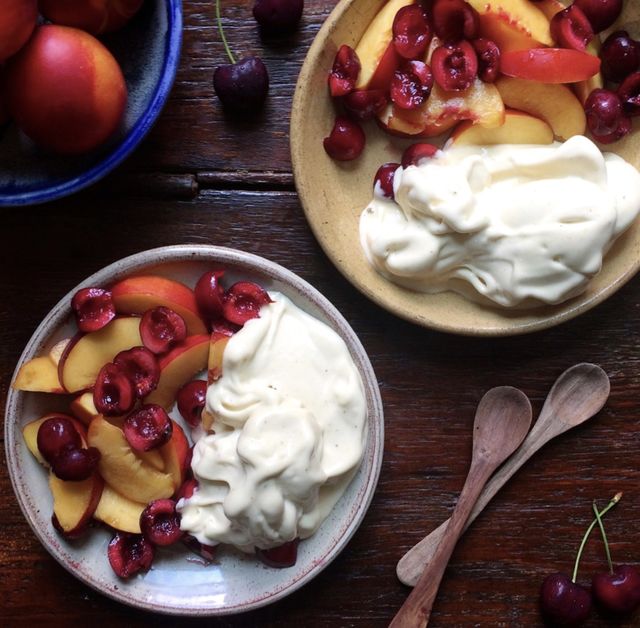 Ice cream with peaches and cherries