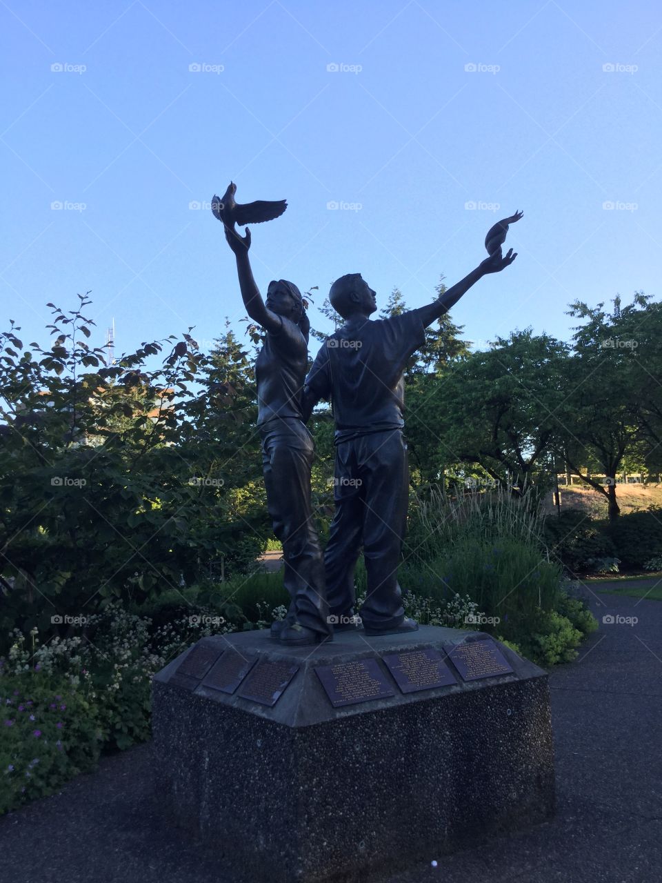 WWII Memorial Statues