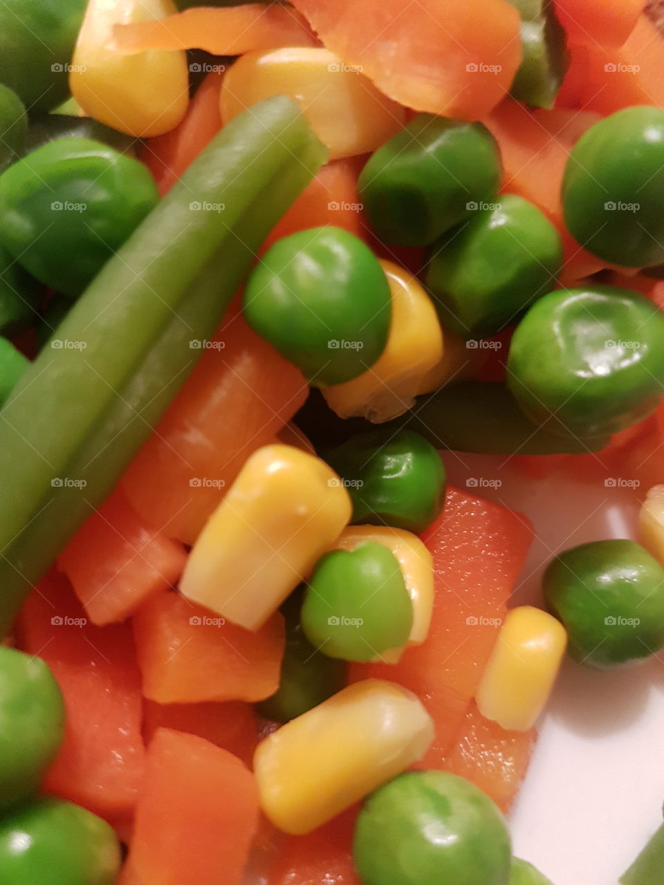 carrots peas sweetcorn vegetables