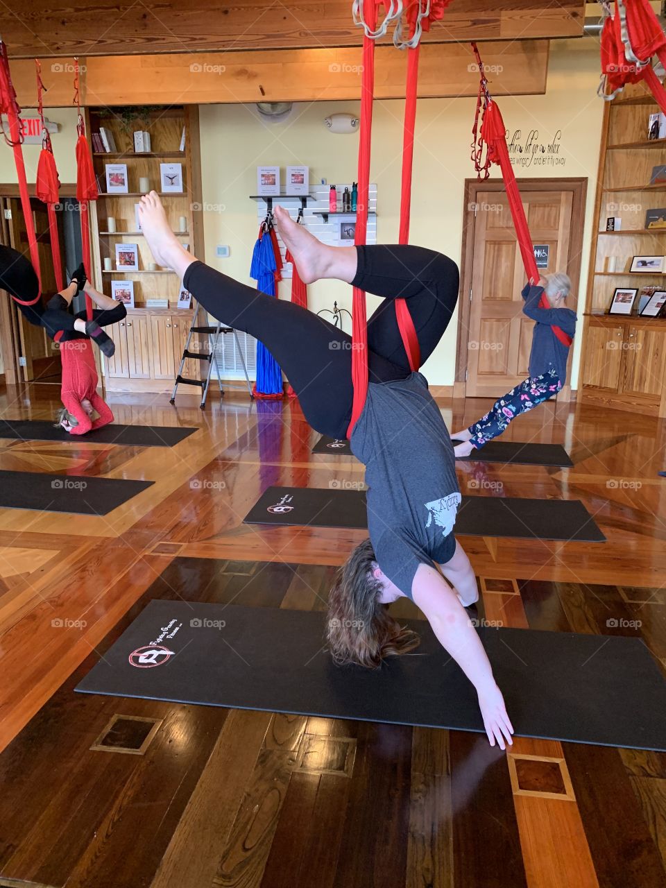 Aerial yoga 