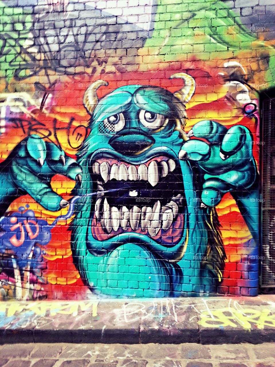Disney Graffiti. As a huge Disney fan, I almost peed my pants... Melbourne graffiti art.