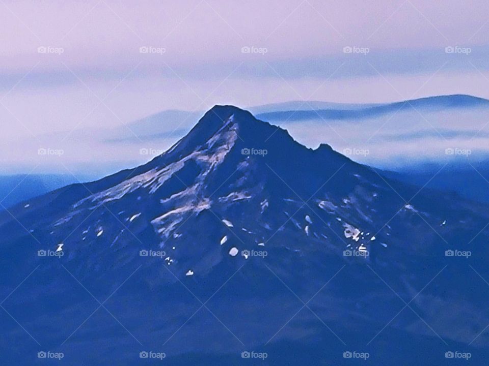 From the plane/ view from above / Mt Hood