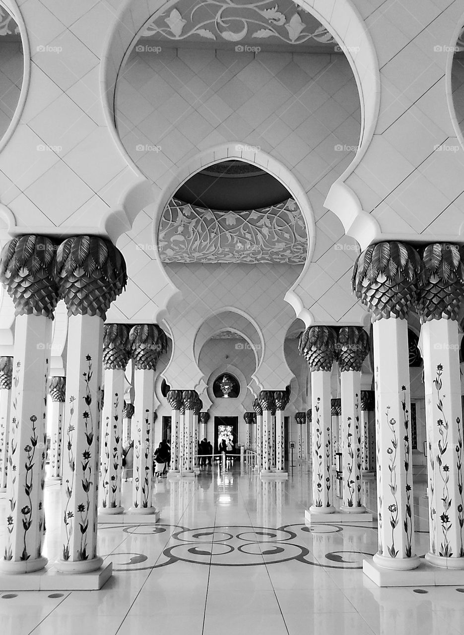 Abu Dhabi, White Mosque, Incredible Architecture in B&W