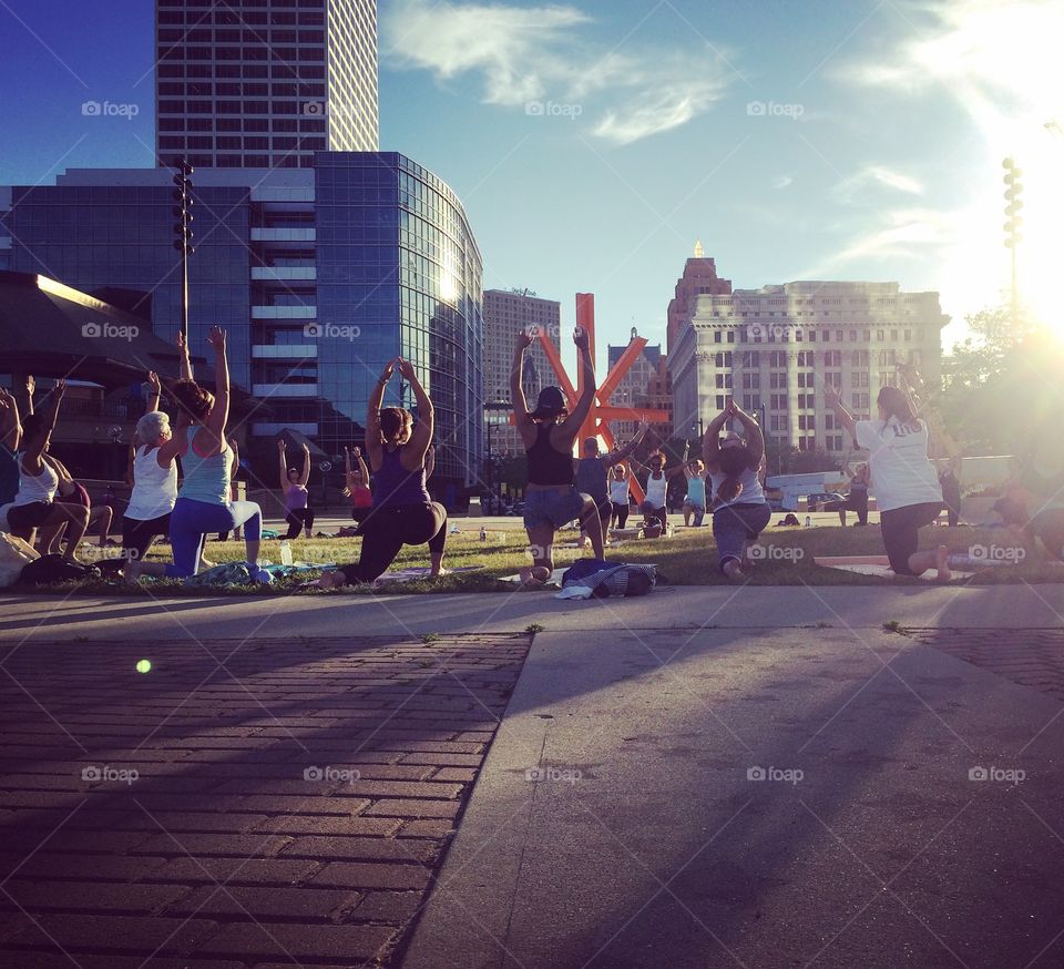 Yoga in the city 