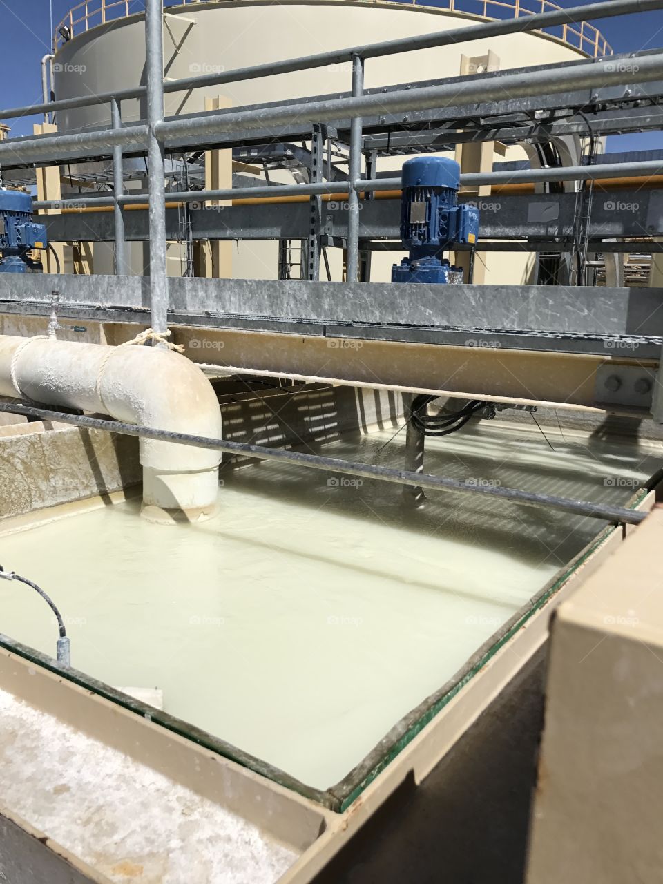 Industrial lime tank for ph control