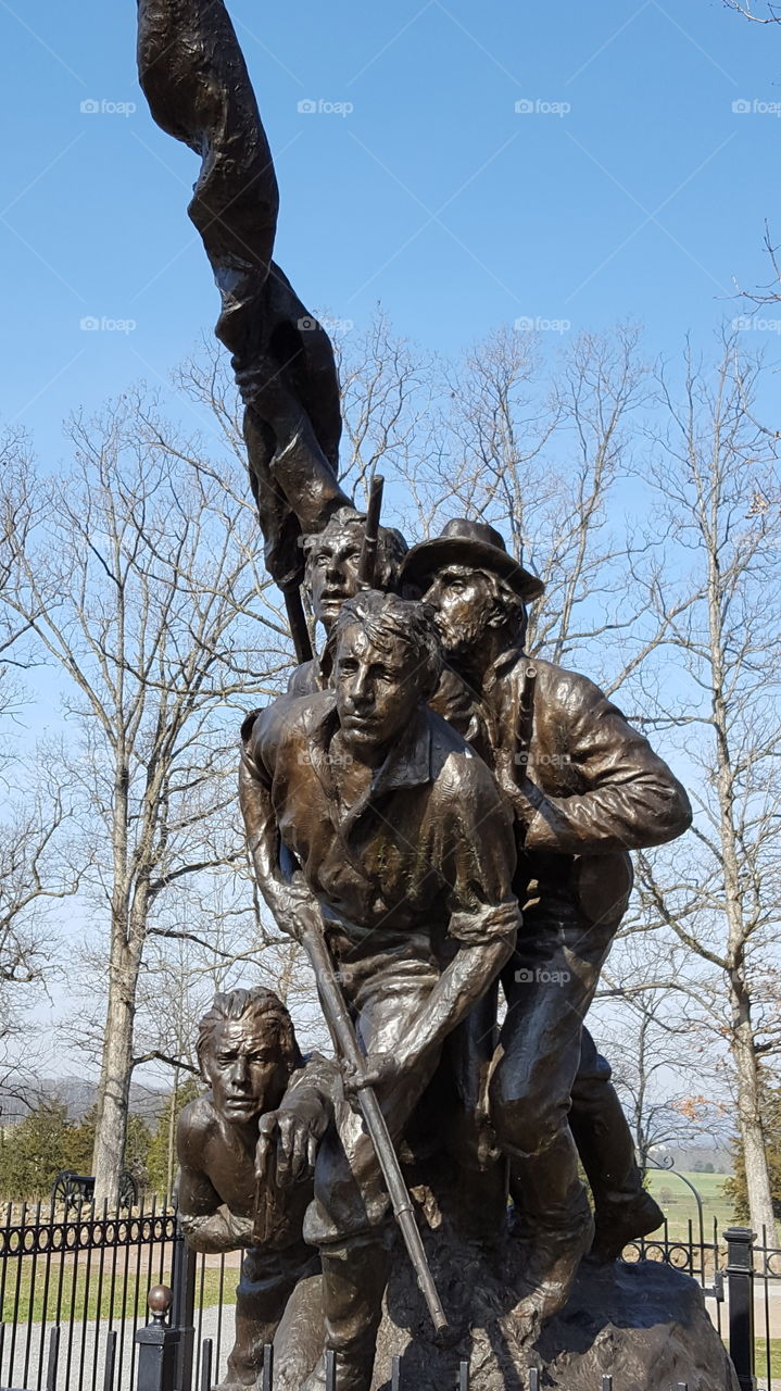 civil war statue