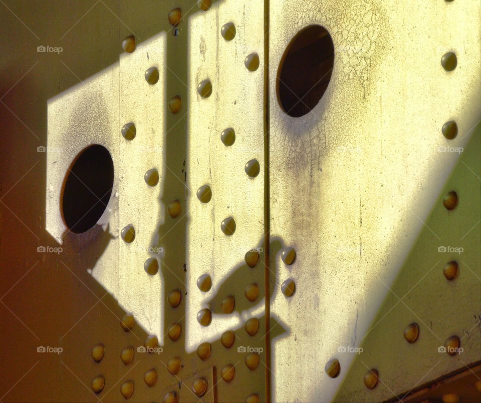 Round circles in a architectural golden bridge