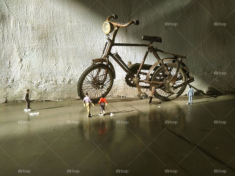 From the world of liliput, an old bicycle