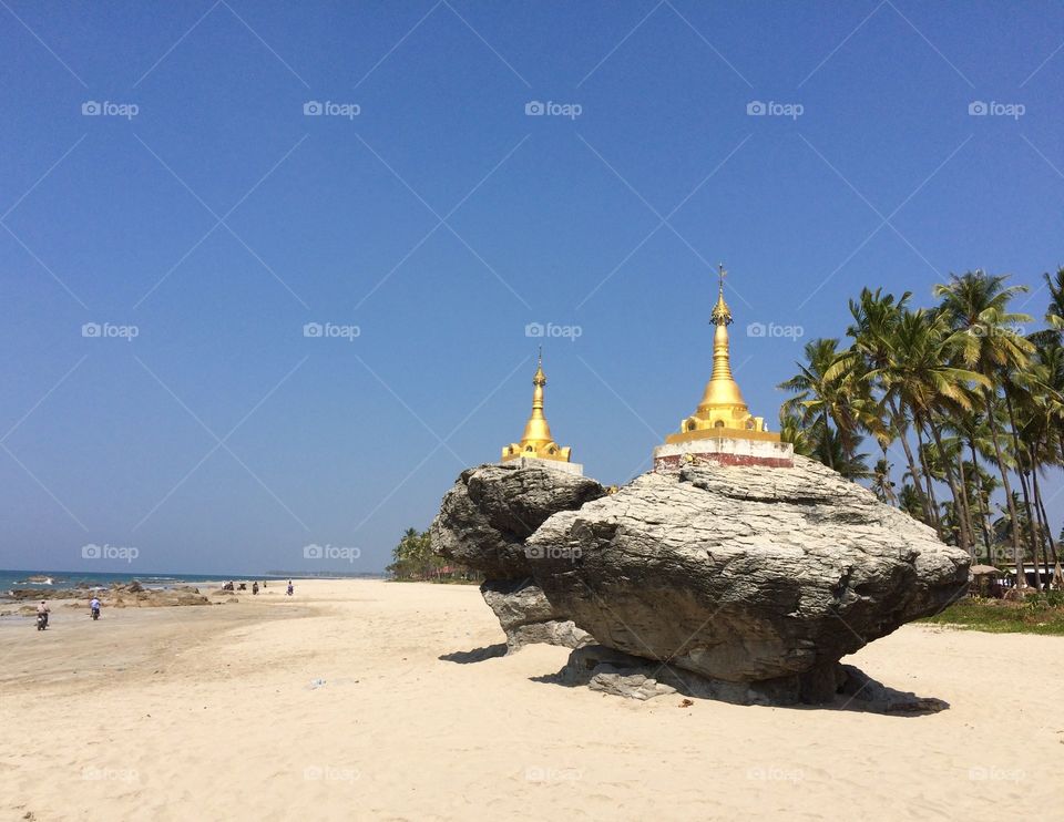 Pagodas on the rock, Ngwesaung beach