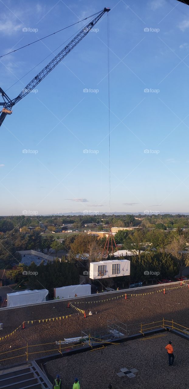 crane lifting moving