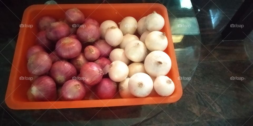 Combo Tray - Combination of Red & White Onions