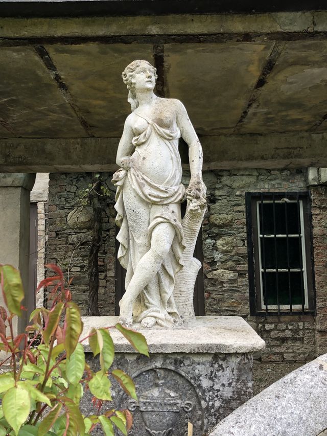 Stone statue