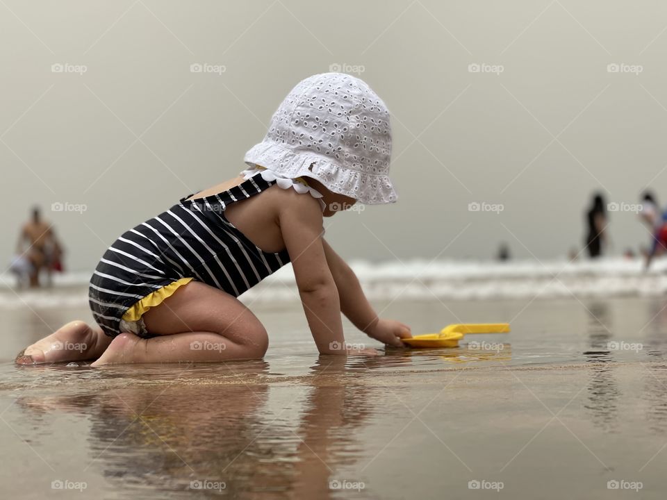 Baby in the beach 