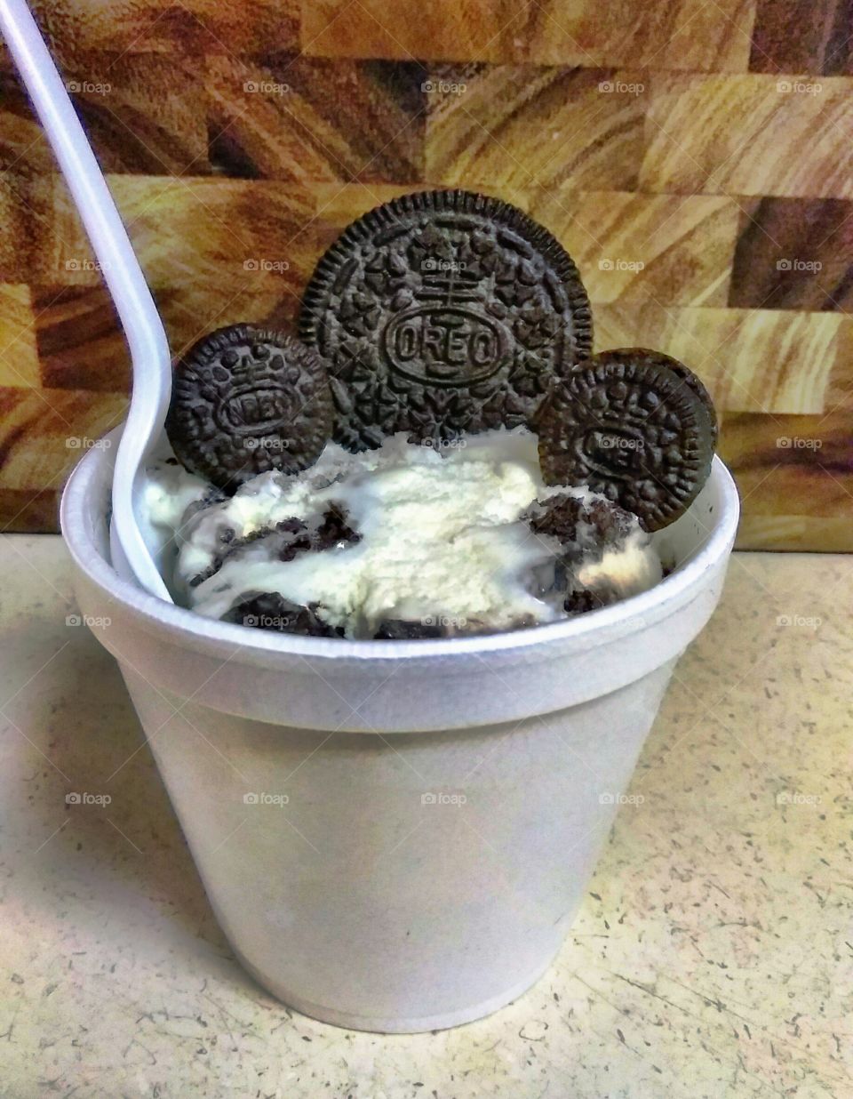 Oreo cookie ice cream