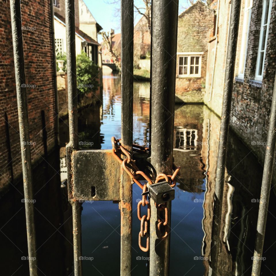 Through the gate, Bruges 