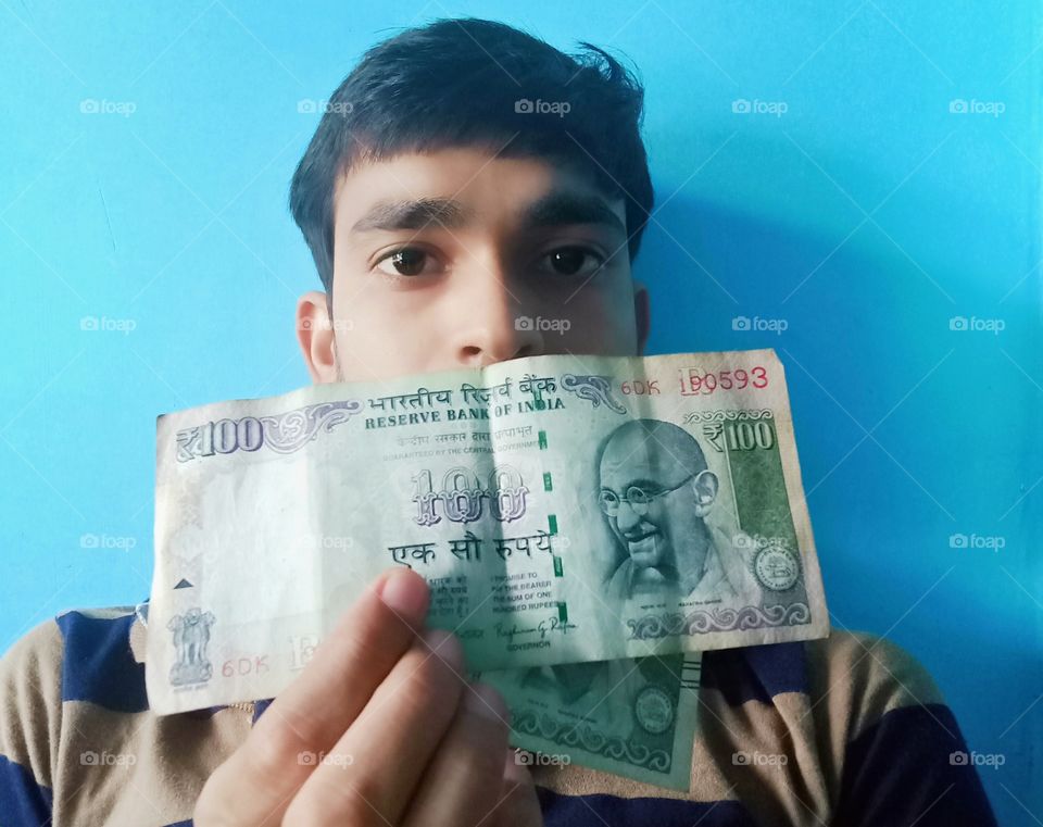 Indian 100 rupis