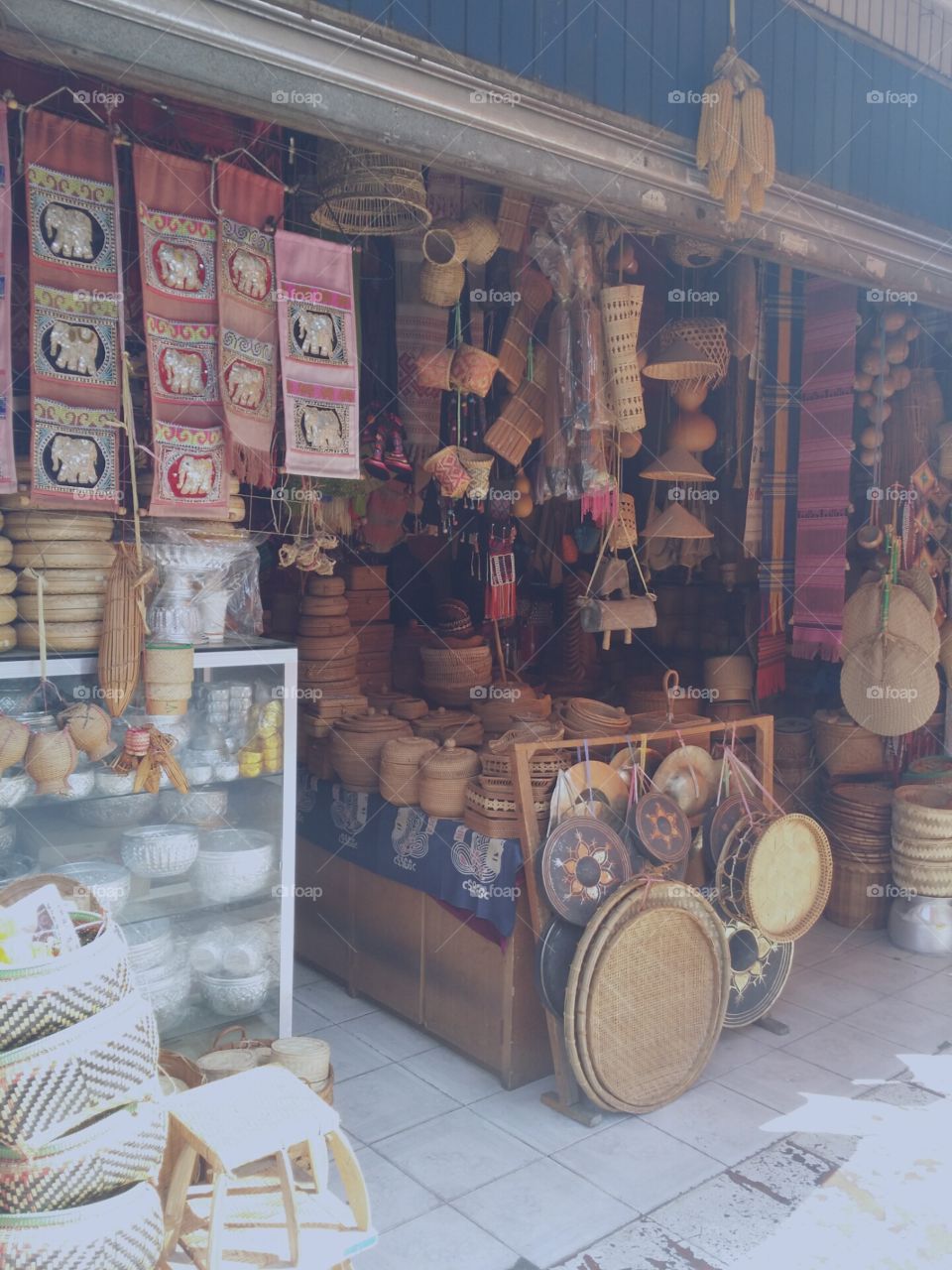 China Yunnan market Street handicrafts store shop Jinghong Xishuangbanna