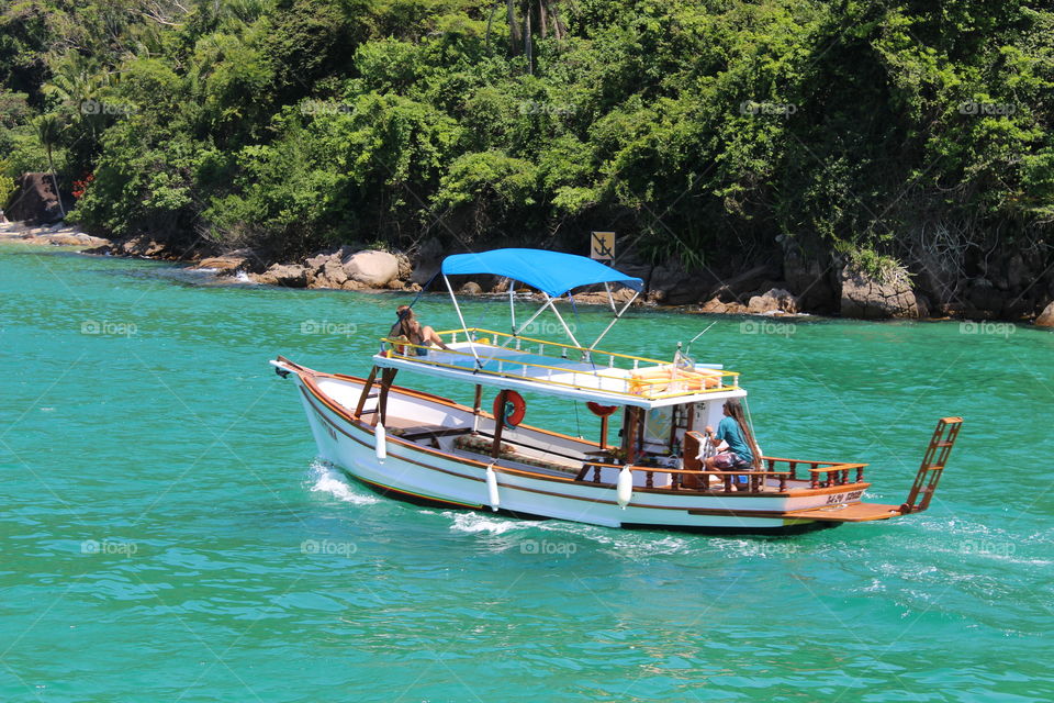 Barco em praia em Parati Rio de Janeiro