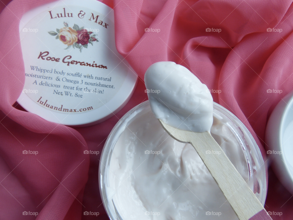 Fluffy fragrant body soufflé by Lulu and Max