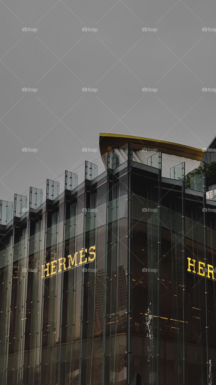 Hermes shop in icon siam mall thailand great for wallepaper 