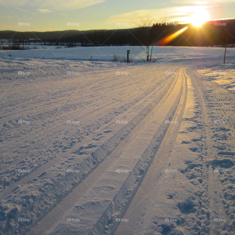 Ski-tracks