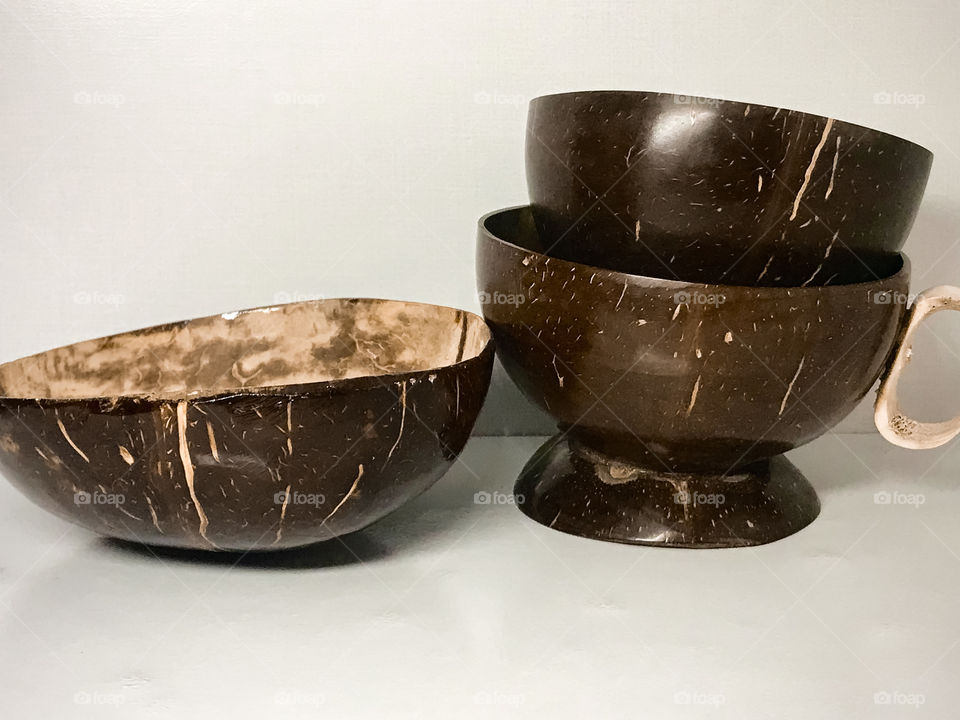 Lindo kit de tigelas feito com a casca dura do coco. beautiful bowl set made from the hard shell of coconut