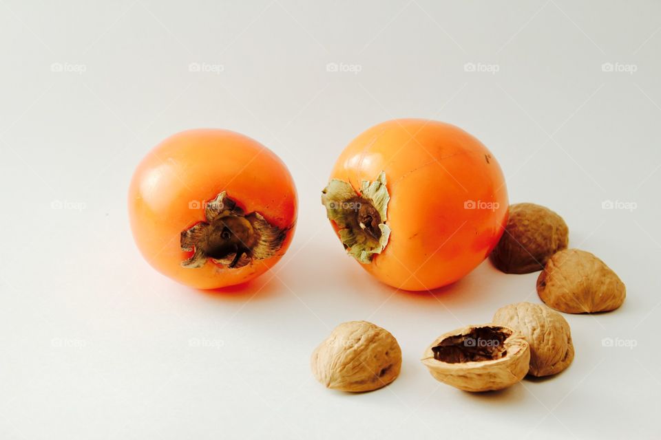 Kaki and nuts