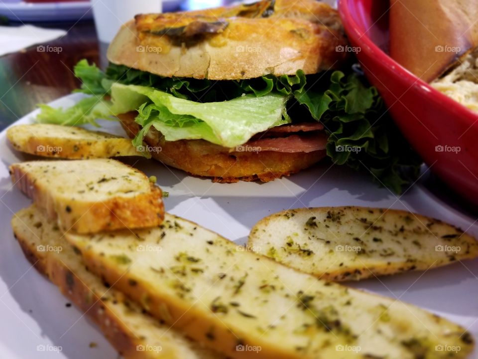 bagel and bagel chips