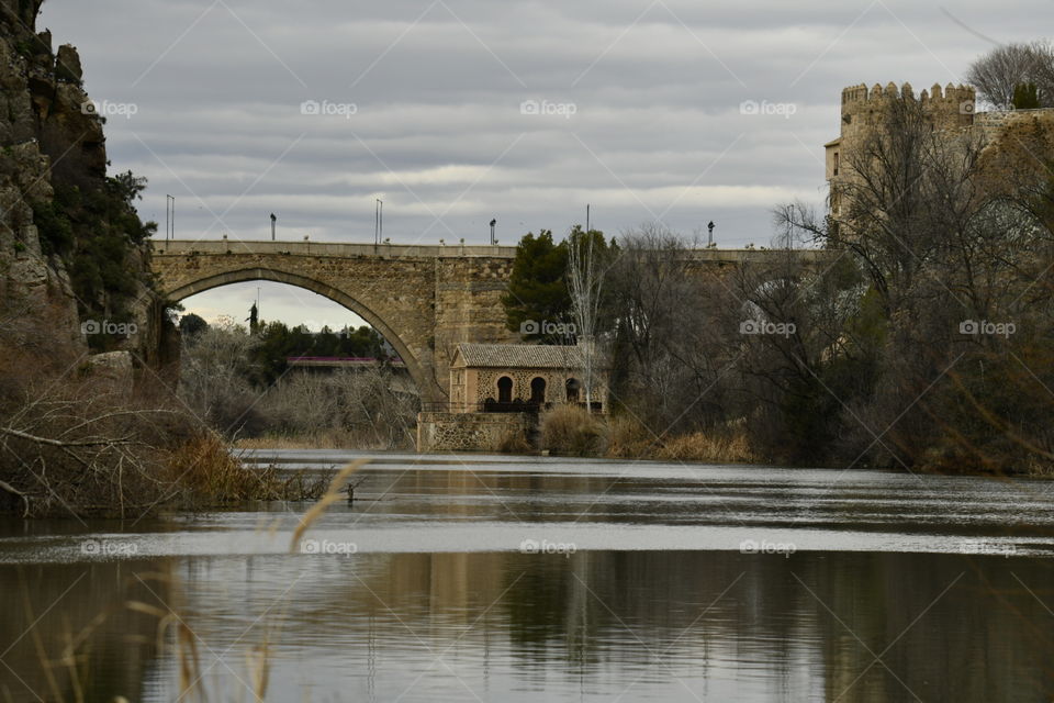 Puente de San Martín, Toledo, España-Puente de San Martín, Toledo, Spain