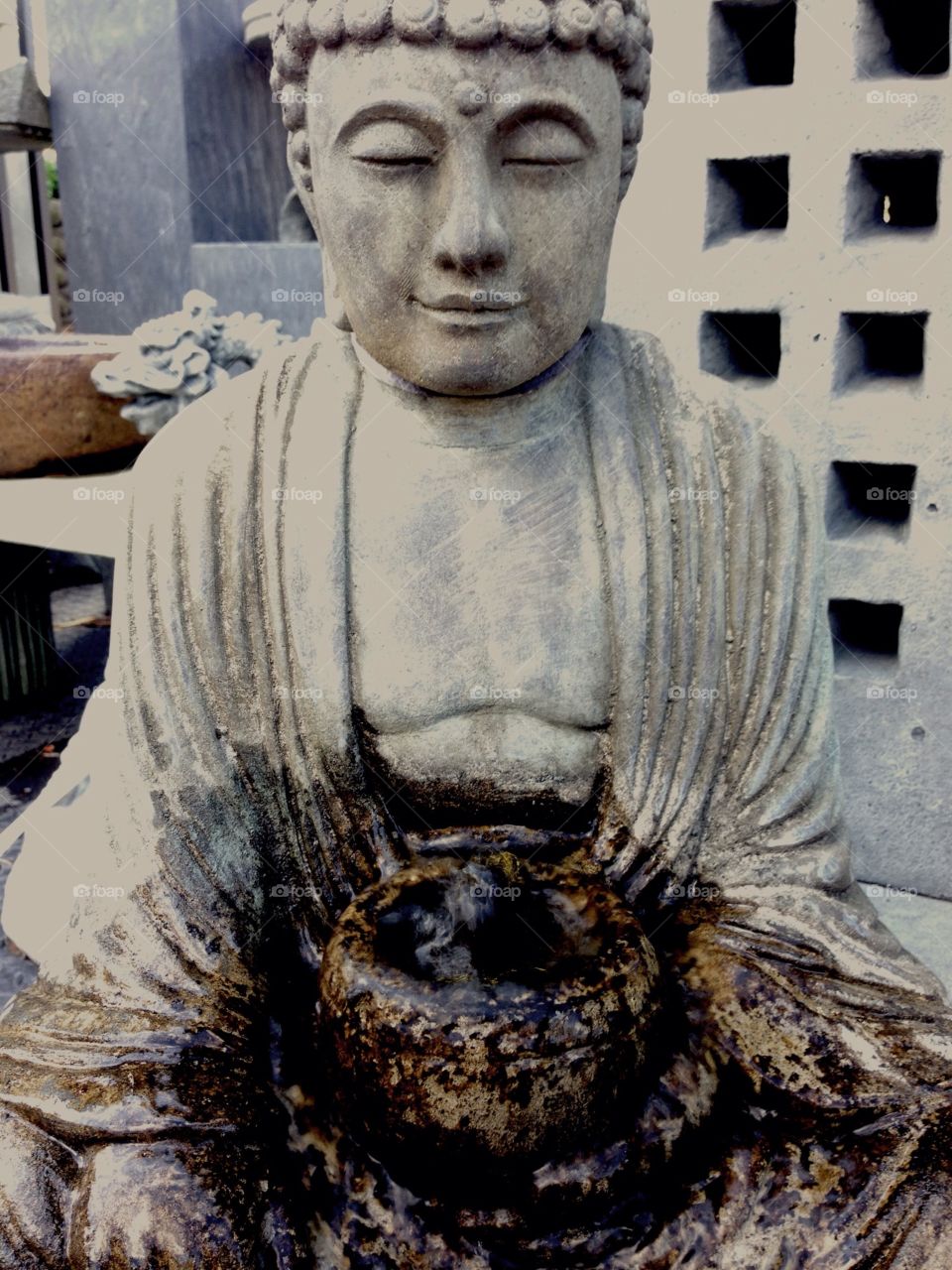 Grey emphasizes the stillness 