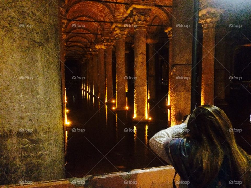 The photographer. The basilica cistern - Istambul - Turkey