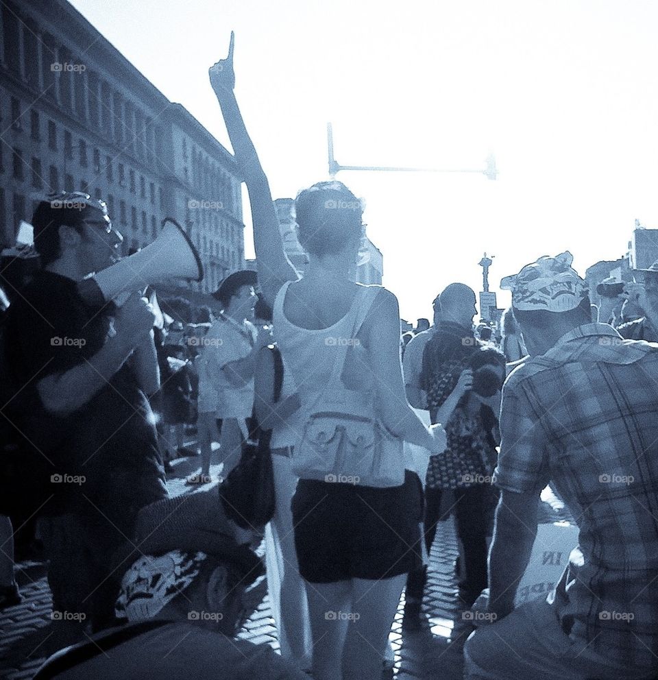 square demonstration by juliar